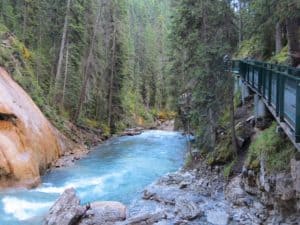 Johnston Canyon Easy Hike in Banff