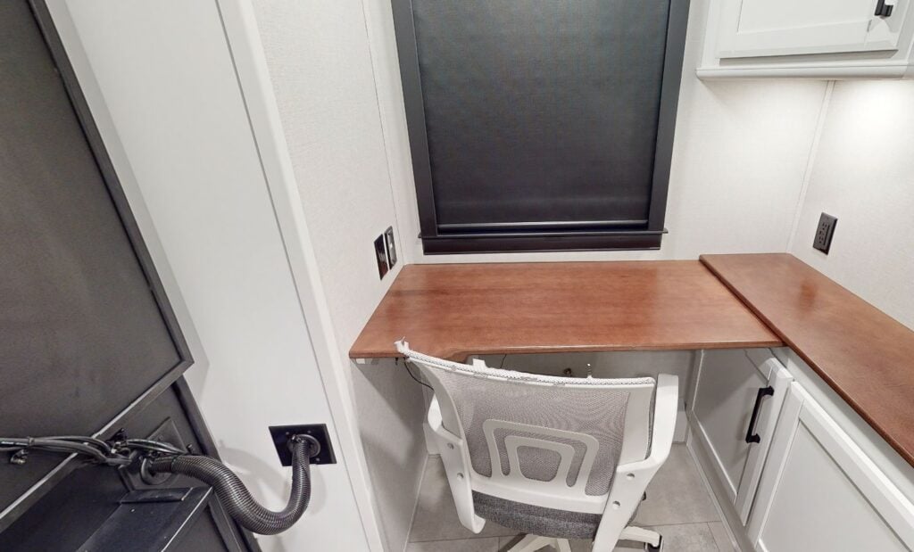 Hidden RV office