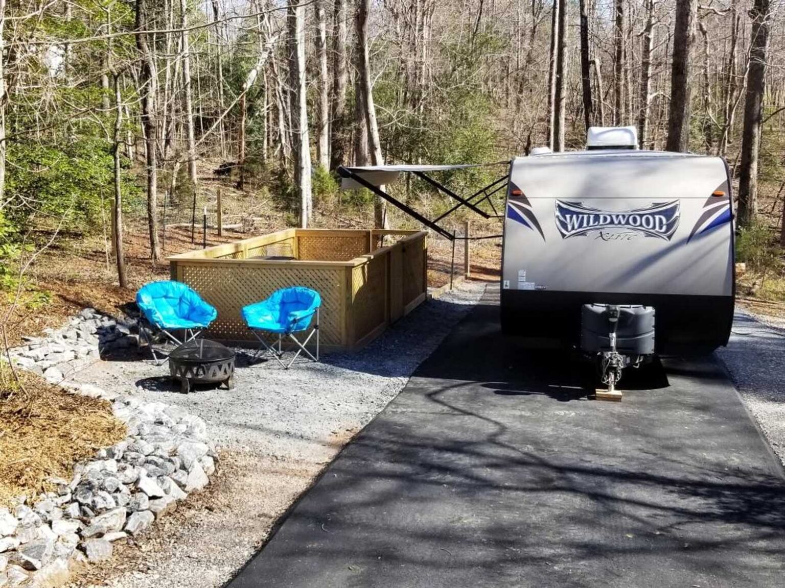 12 Epic Dog Friendly RV Parks