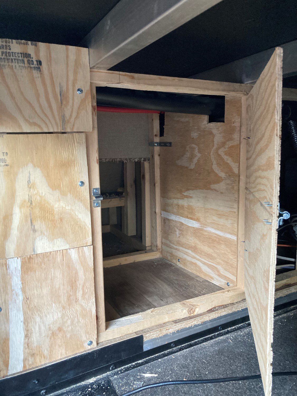 10 RV Cat Litter Box Storage Ideas (That Don't Stink)