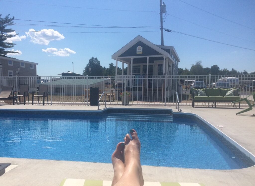 Swan Bay Resort Pool and Rental Cottage