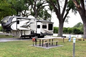 Ellis Lakeside Campground: One of the Best RV Parks in Kansas