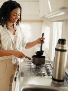cropped-RV-cooking.jpg