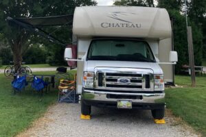 RV Setup Checklist: Level the RV