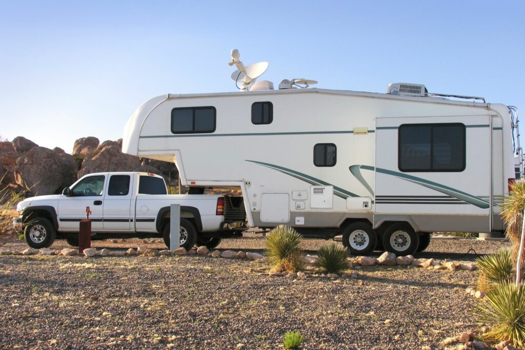 5 Easy Ways to Watch TV in an RV (With or Without Cable)