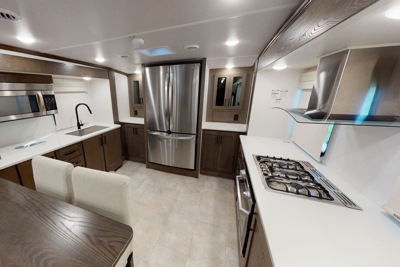 10 Epic Front Kitchen Fifth Wheel RVs [2022 Update] Travels with Ted