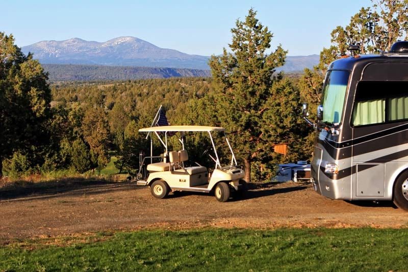 RV Parks with Golf Courses: Likely Place RV Resort