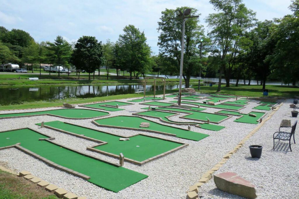 Best RV Parks in Kentucky: Diamond Lake RV Resort