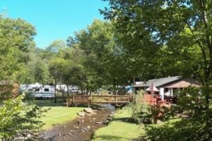 Best RV Parks in Pennsylvania: Whispering Winds Campground