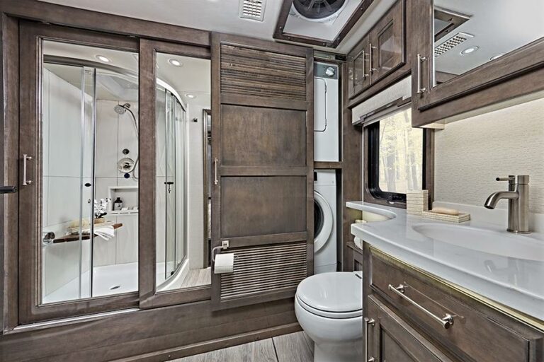 20 Awesome RVs with a Washer and Dryer [2024 Update]