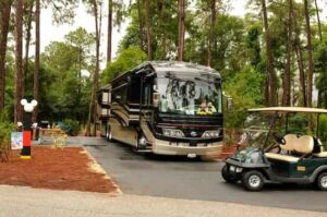 Luxury RV Resorts in Florida: Fort Wilderness Campground