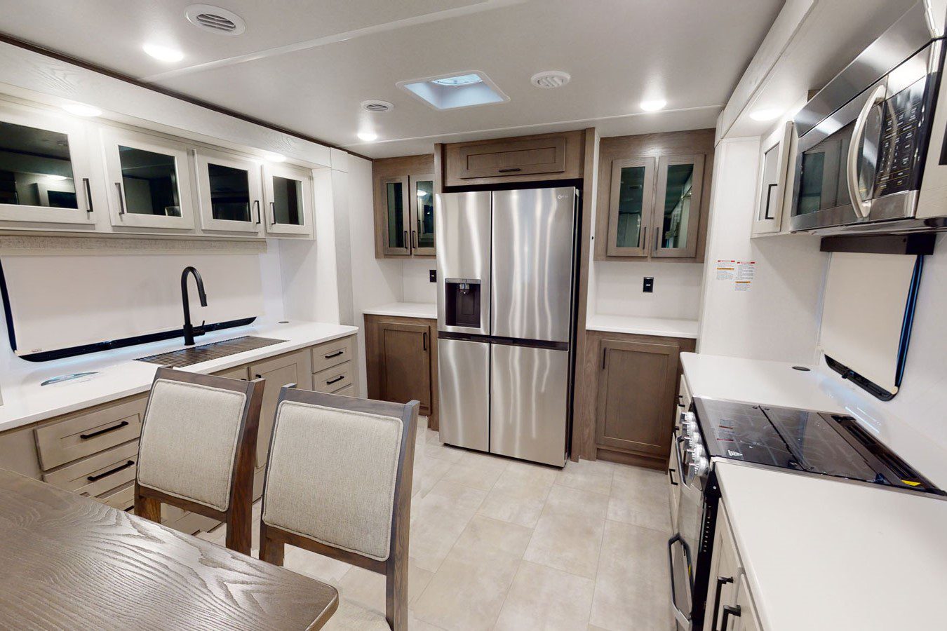 10 Epic Front Kitchen Fifth Wheel RVs [2024 Update] Travels with Ted