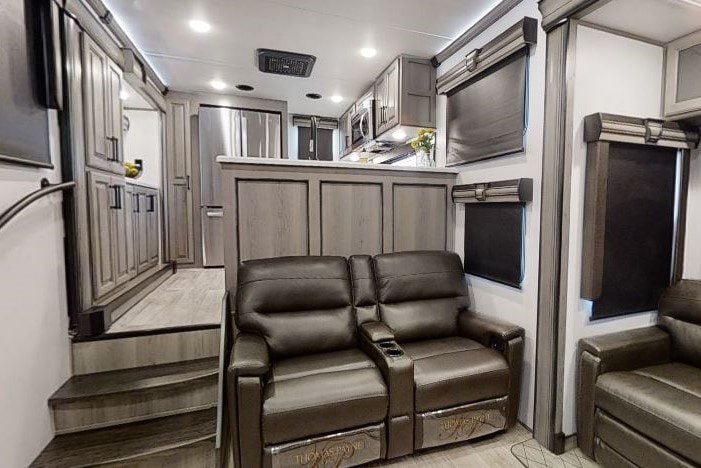 https://www.keystonerv.com/product/montana/luxury-fifth-wheels/floorplans/3901RK