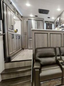 cropped-Rear_Kitchen_Fifth_Wheels_Montana.jpg