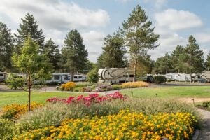 Luxury RV Resorts in Oregon: Sun Outdoors Portland South