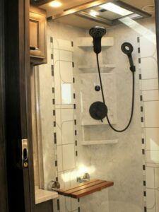 Tiffin_RV_Luxury_Bathroom