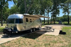 Best Campgrounds with RV Rentals: Bull Creek RV Park