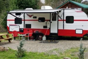 Best Campgrounds with RV Rentals: Umpqua's Last Resort