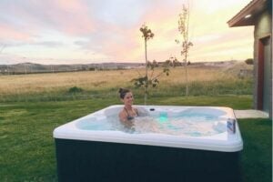 RV Parks with Private Hot Tubs: Yellowstone Trail RV Park