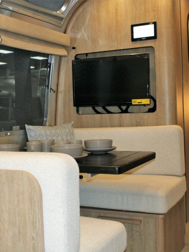 Airstream_RV_Interior_Dinette