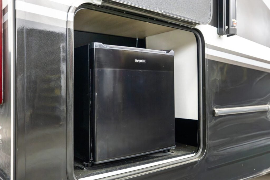 Best RVs with Outdoor Kitchens: Coachman Leprechaun