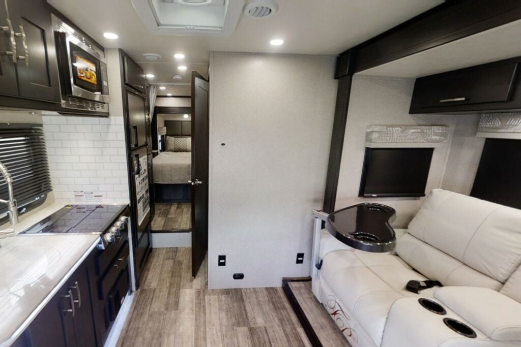 Best Small Class C RVs: Dynamax Isata 3 24RW