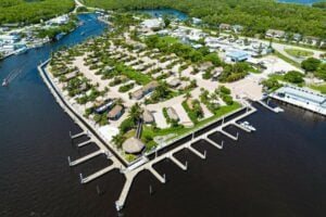 Best Class A Only RV Resorts: Everglades Isle