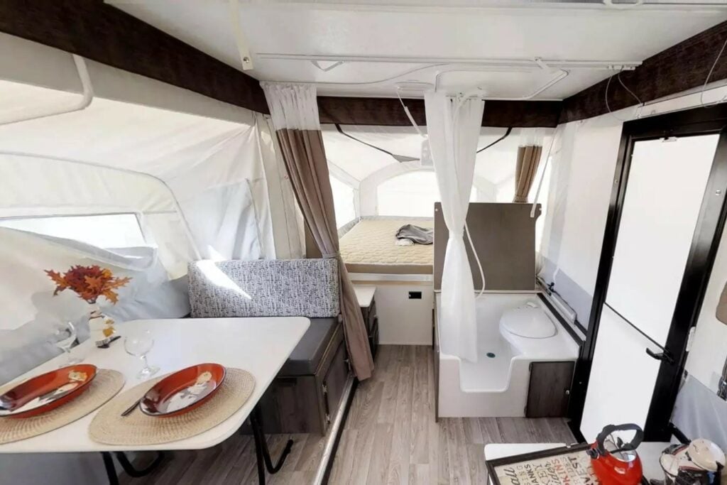 Best Pop Up Campers with Bathrooms: Viking Legend 2485SST