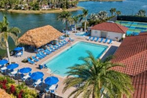 Best Class A Only RV Resorts: Pelican Lake Motorcoach Resort