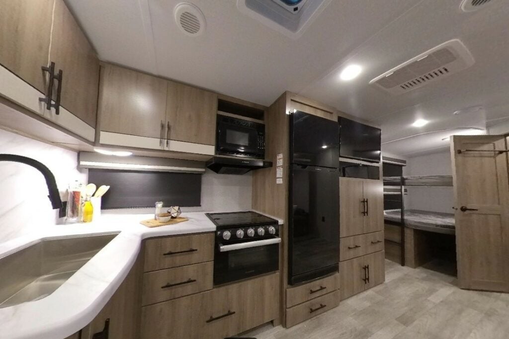 Best Travel Trailer Bunkhouses: Imagine 2800BH