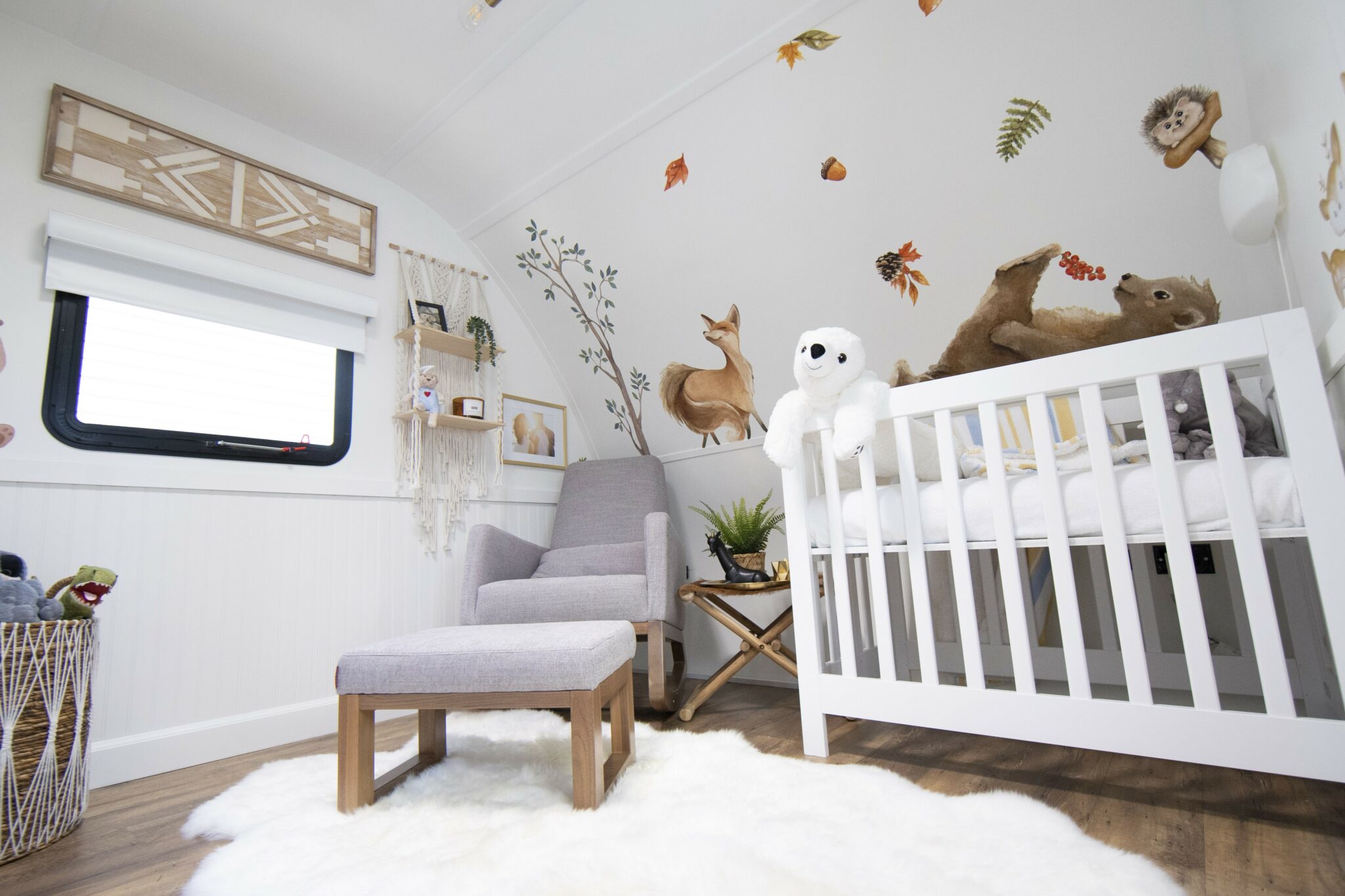 20 Creative RV Crib & Nursery Ideas for your Baby