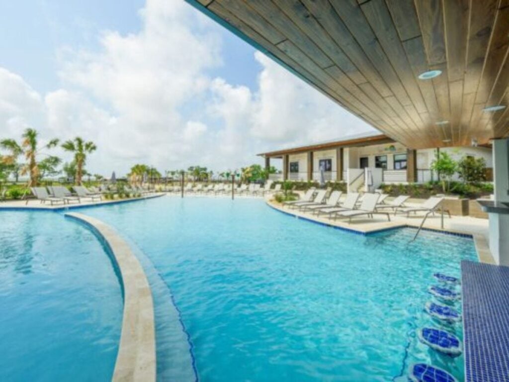 Pool at Gulfport RV Resort.